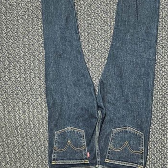 Levis Wedgie Jeans - Picture 3 of 3